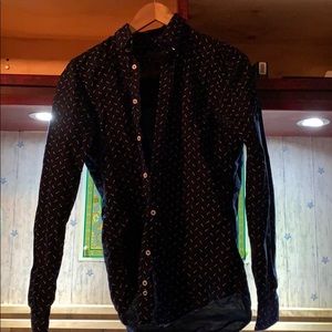 A long sleeve dress shirt